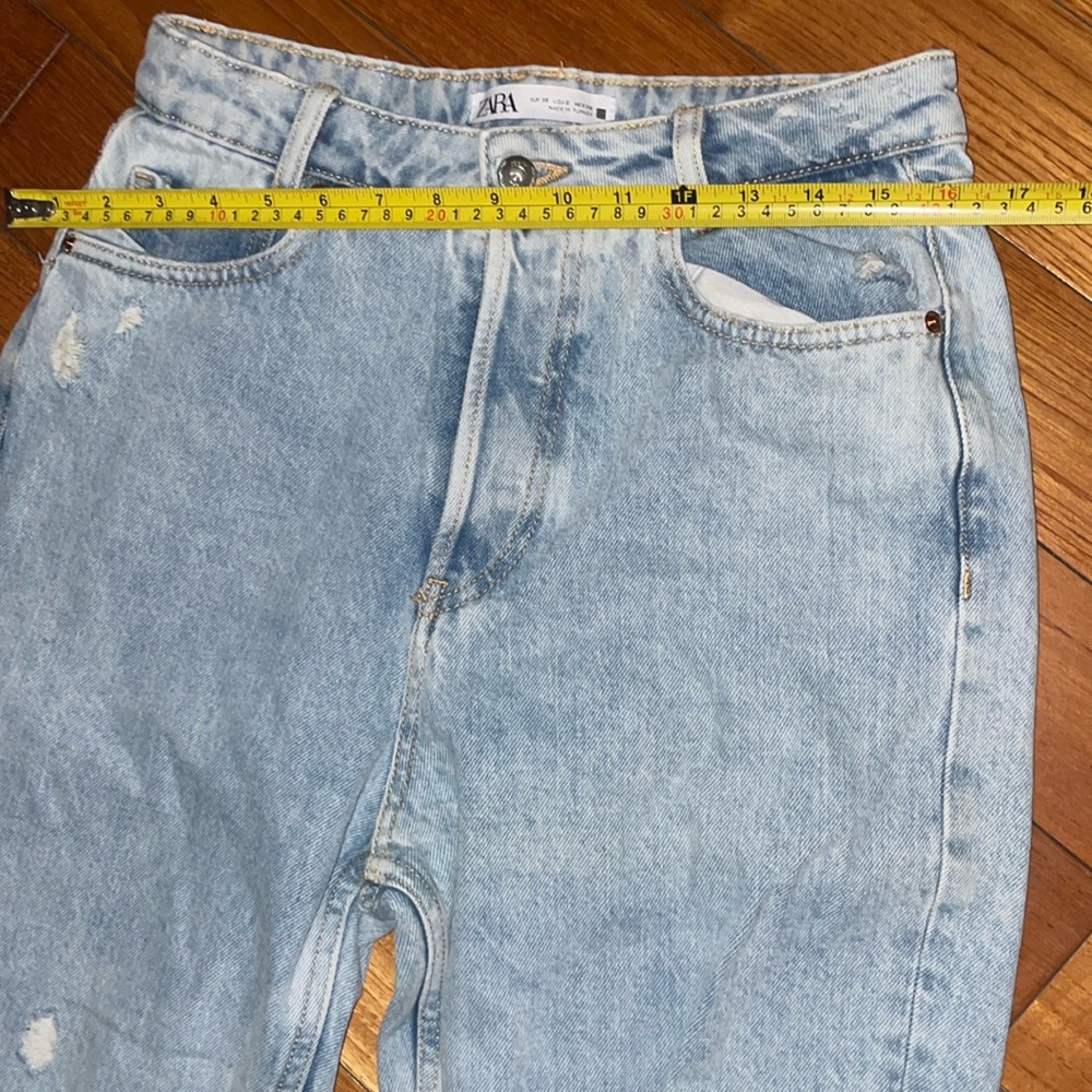 Distressed Light Blue Jeans Zara button up size 6 - Picture 4 of 6